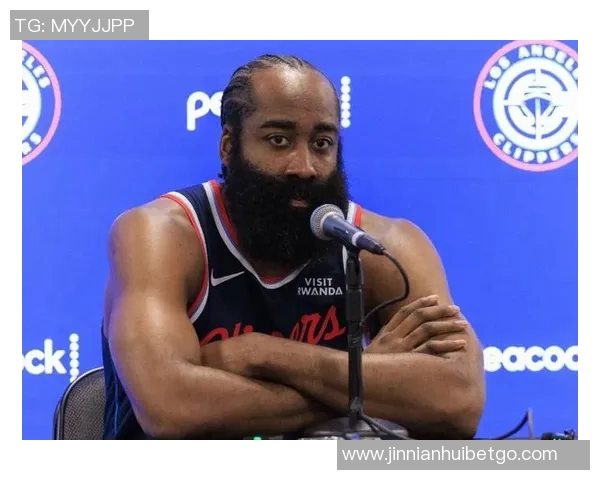 自96-97赛季以来至少三次半场得分35的球员统计科比哈登詹姆斯库里均在列