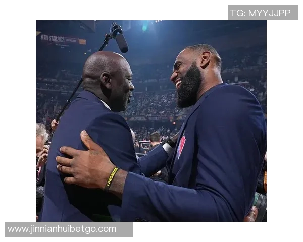 阿里纳斯对詹姆斯与韦斯特友妈门事件的看法引发热议